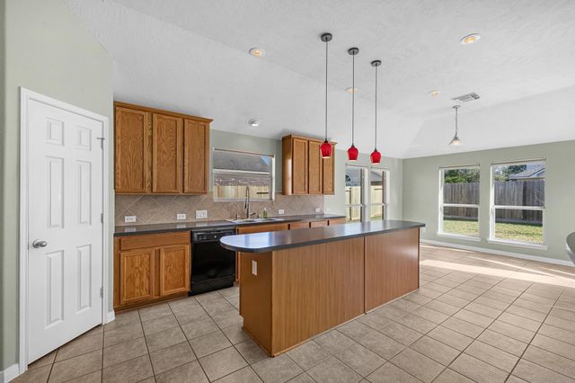 3507 Sebago Drive, Pearland, TX 77584