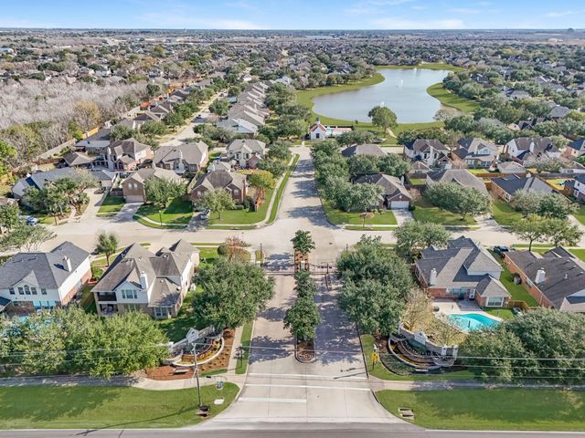 3507 Sebago Drive, Pearland, TX 77584
