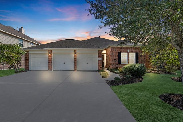 3507 Sebago Drive, Pearland, TX 77584