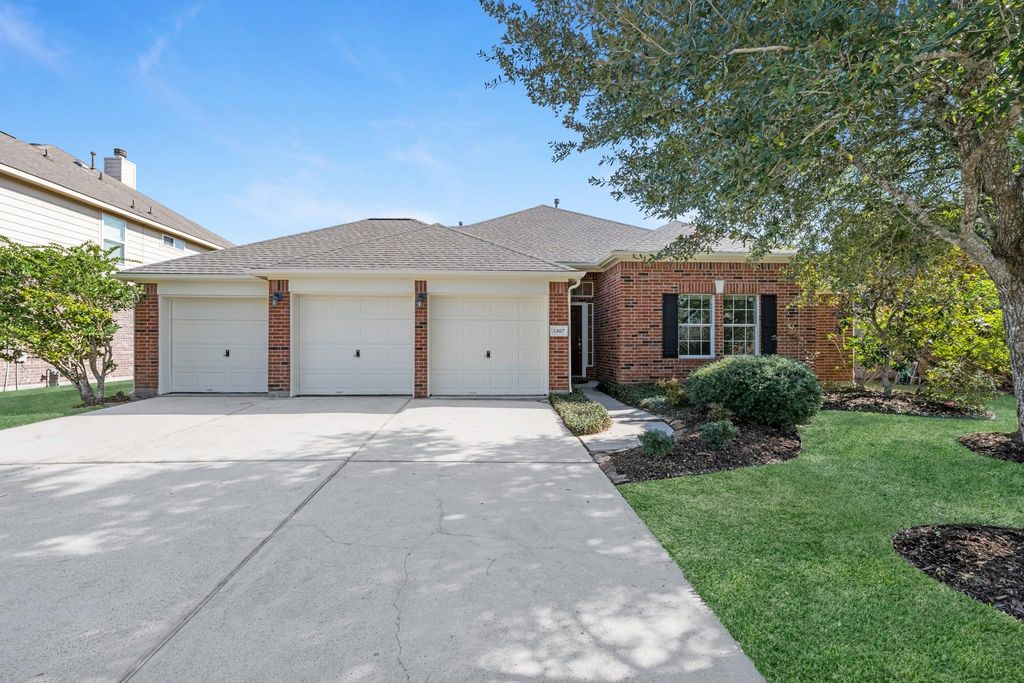 3507 Sebago Drive, Pearland, TX 77584