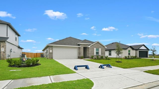 104 Rustic Creek Court, Dayton, TX 77535