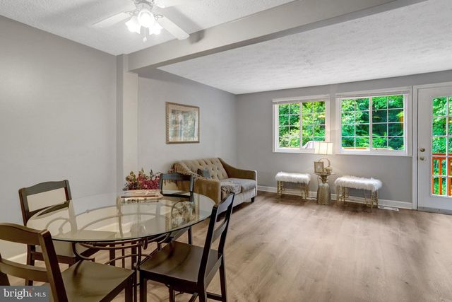 8414 CEDAR FALLS CT, Springfield, VA 22153