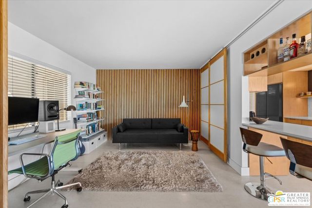 2020 Southridge Drive, Palm Springs, CA 92264