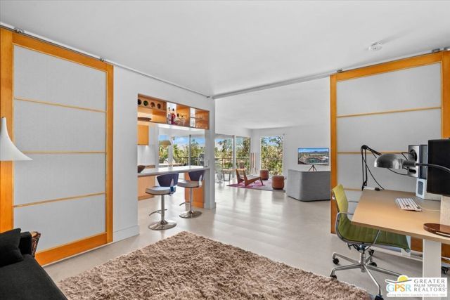 2020 Southridge Drive, Palm Springs, CA 92264