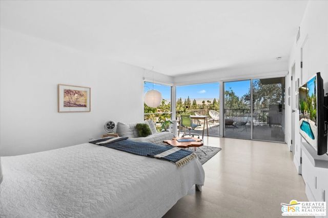 2020 Southridge Drive, Palm Springs, CA 92264