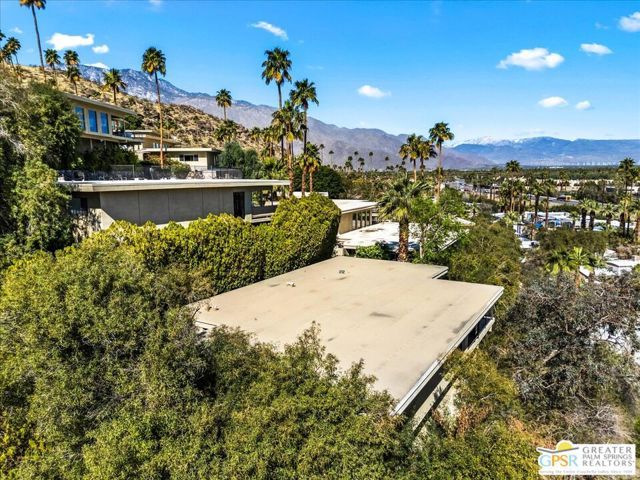 2020 Southridge Drive, Palm Springs, CA 92264