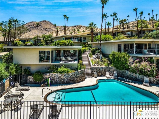 2020 Southridge Drive, Palm Springs, CA 92264