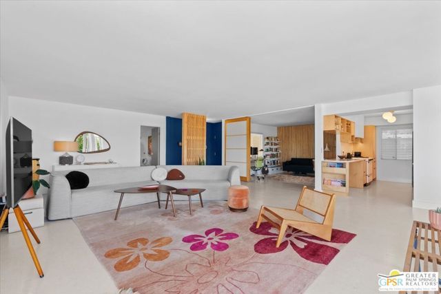2020 Southridge Drive, Palm Springs, CA 92264
