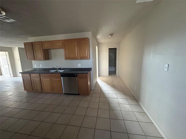 4806 Navarro Creek RD A, Del Valle, TX 78617