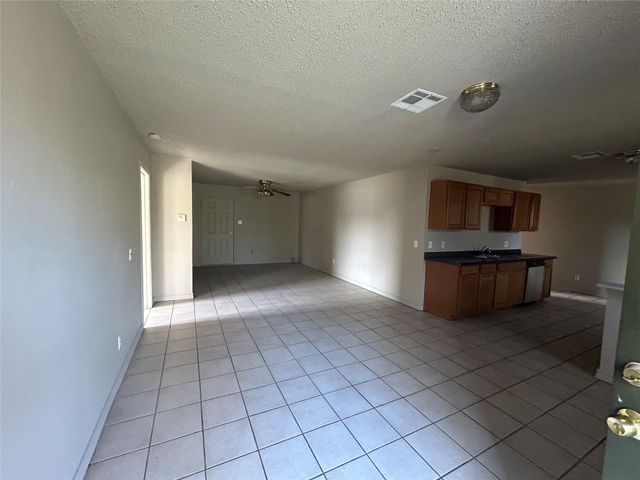 4806 Navarro Creek RD A, Del Valle, TX 78617