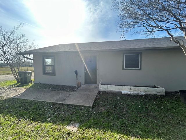 4806 Navarro Creek RD A, Del Valle, TX 78617