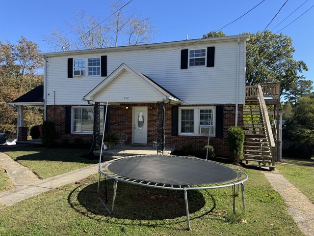 212 Dogwood St, Carthage, TN 37030