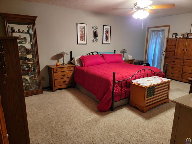 2225 Redwood Ave, Emporia, KS 66801