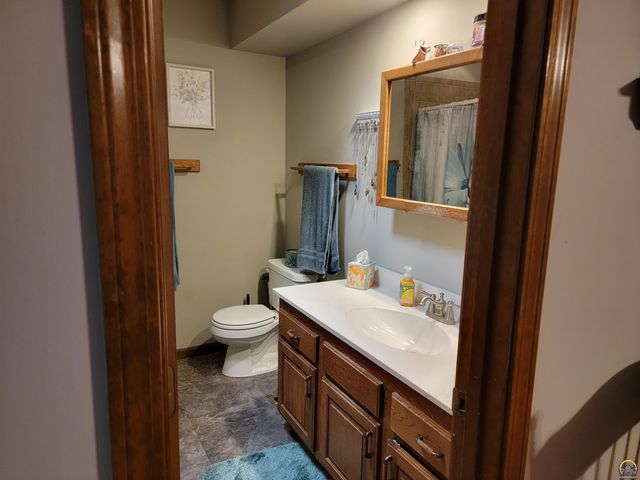 2225 Redwood Ave, Emporia, KS 66801