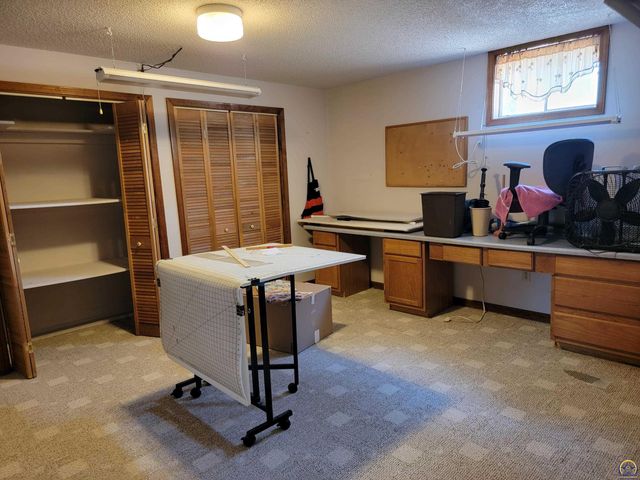 2225 Redwood Ave, Emporia, KS 66801