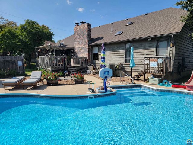 2225 Redwood Ave, Emporia, KS 66801