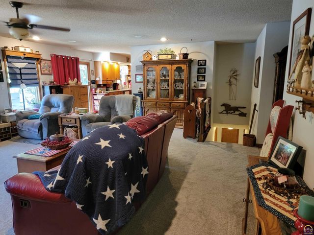 2225 Redwood Ave, Emporia, KS 66801