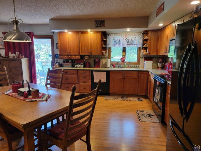 2225 Redwood Ave, Emporia, KS 66801