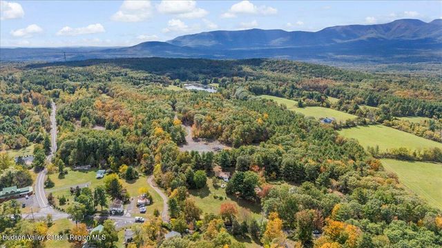 1927 Route 67, Leeds, NY 12451