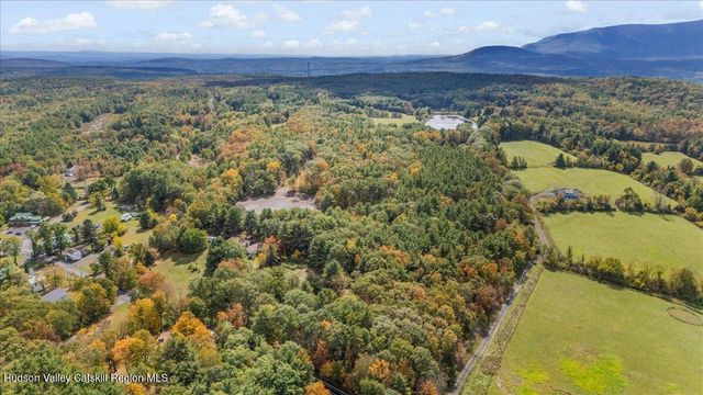 1927 Route 67, Leeds, NY 12451