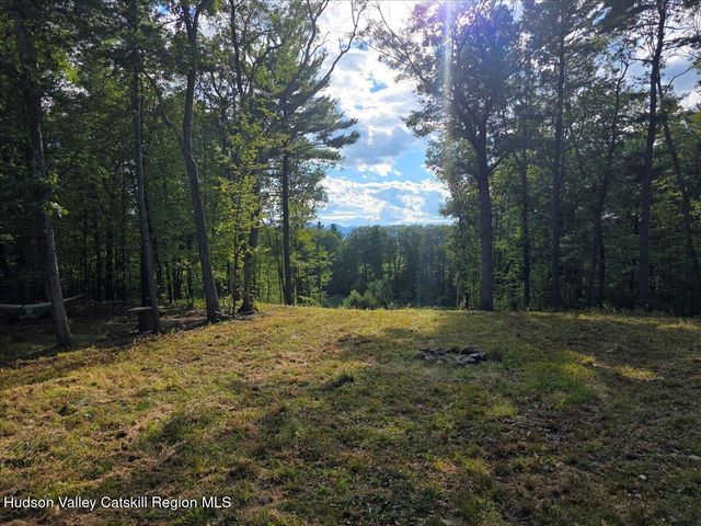 1927 Route 67, Leeds, NY 12451