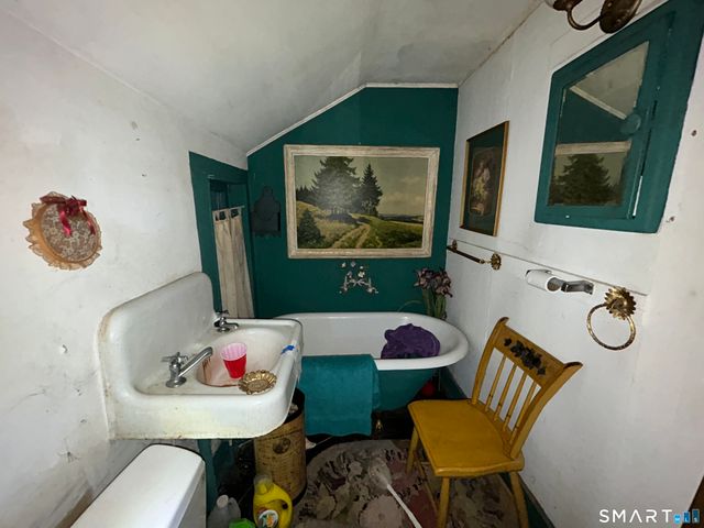 825 Worthington Ridge, Berlin, CT 06037