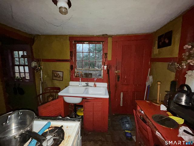 825 Worthington Ridge, Berlin, CT 06037