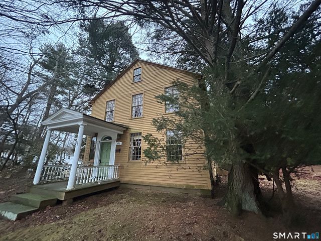 825 Worthington Ridge, Berlin, CT 06037