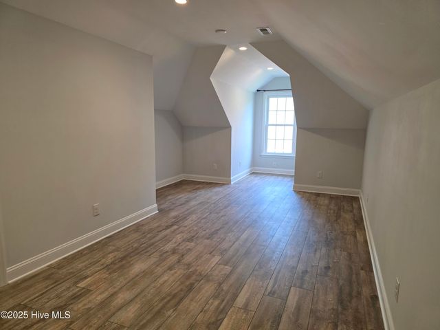 219 Drake Landing, New Bern, NC 28560