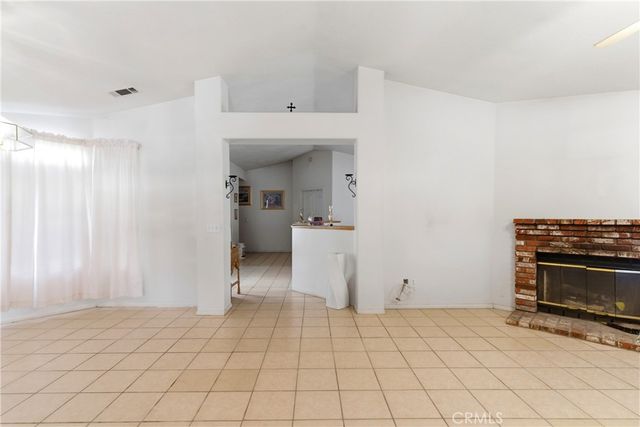 16433 Pauhaska, Apple Valley, CA 92307