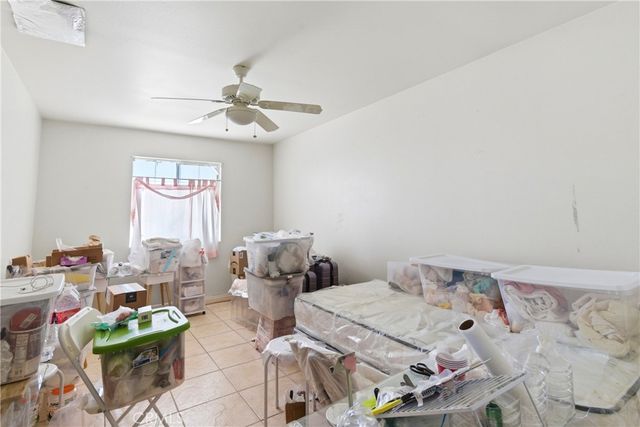 16433 Pauhaska, Apple Valley, CA 92307