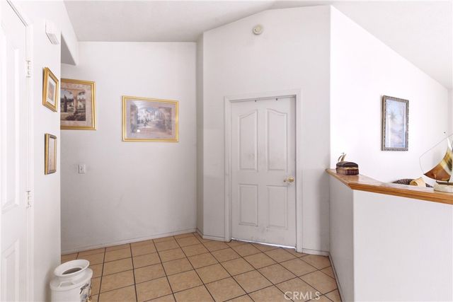 16433 Pauhaska, Apple Valley, CA 92307