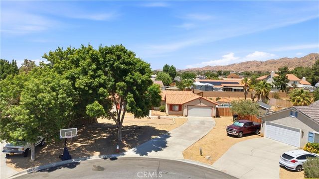 16433 Pauhaska, Apple Valley, CA 92307
