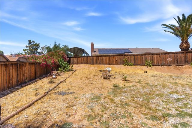 16433 Pauhaska, Apple Valley, CA 92307