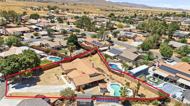 16433 Pauhaska, Apple Valley, CA 92307