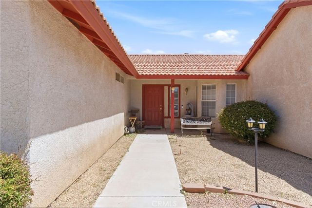 16433 Pauhaska, Apple Valley, CA 92307