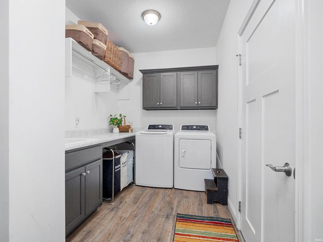 3066 E Rocky Way, Winona Lake, IN 46590