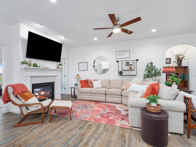 3066 E Rocky Way, Winona Lake, IN 46590