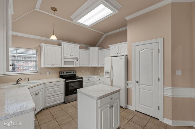 6012 Whitney Drive, Bossier City, LA 71111