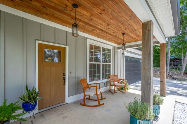1909 Old Lafayette Road, Rock Spring, GA 30739