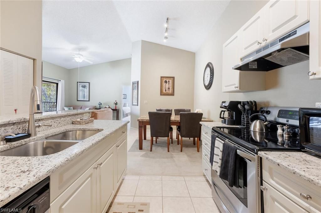 2190 Arbour Walk CIR 2221, NAPLES, FL 34109 — exterior