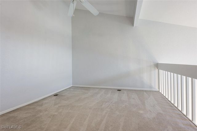 60 Emerald Woods DR B 5, Naples, FL 34108