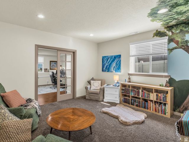 12367 S BLACK FOOT ST, Riverton, UT 84096