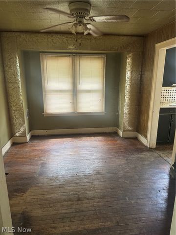 1734 Hillview Road, Cleveland, OH 44112