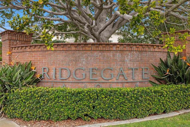 6077 Firwood Row, La Jolla, CA 92037