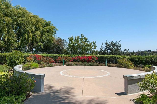 6077 Firwood Row, La Jolla, CA 92037