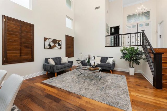 6077 Firwood Row, La Jolla, CA 92037