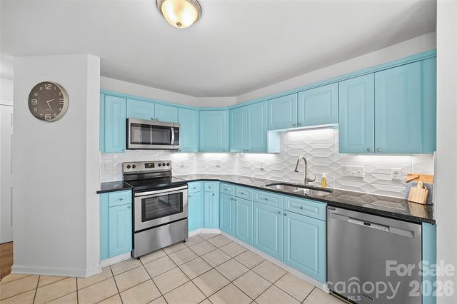 13606 Red Wine Court, Charlotte, NC 28273