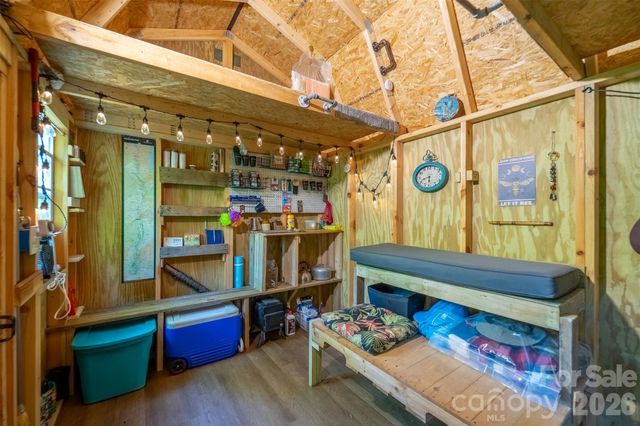 283 Briggs Cove Road, Robbinsville, NC 28771