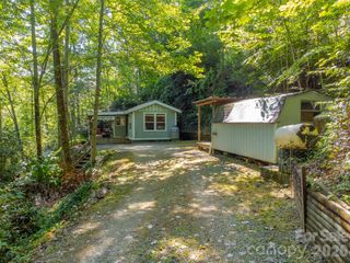 283 Briggs Cove Road, Robbinsville, NC 28771